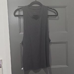 Alo Women's Sleeveless Black Top